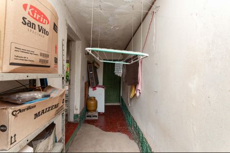 Casa à venda com 161m², 2 quartos e 2 vagasCorredor de Serviço