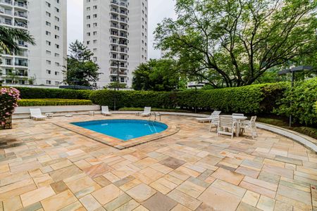 Apartamento à venda com 114m², 4 quartos e 2 vagasÁrea comum - Piscina