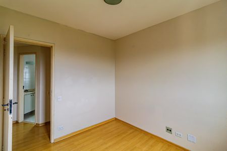 Apartamento à venda com 114m², 4 quartos e 2 vagasQuarto 01