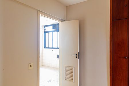 Apartamento à venda com 114m², 4 quartos e 2 vagasQuarto reversivel