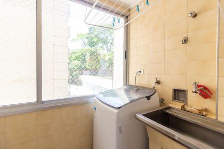 Apartamento para alugar com 85m², 2 quartos e 2 vagas Apartamento para alugar com 85m², 2 quartos e 2 vagasCozinha e Área de Serviço
