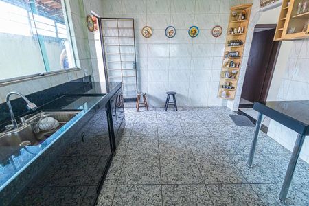 Casa para alugar com 250m², 5 quartos e sem vaga Casa para alugar com 250m², 5 quartos e sem vagacozinha / 2º andar