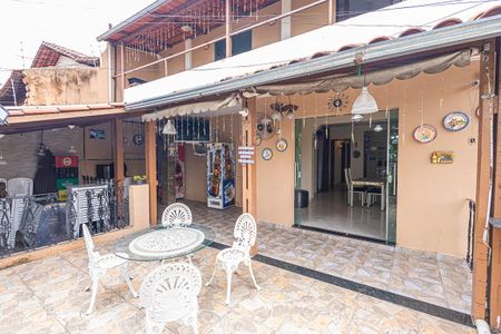 Casa para alugar com 250m², 5 quartos e sem vaga Casa para alugar com 250m², 5 quartos e sem vagavaranda