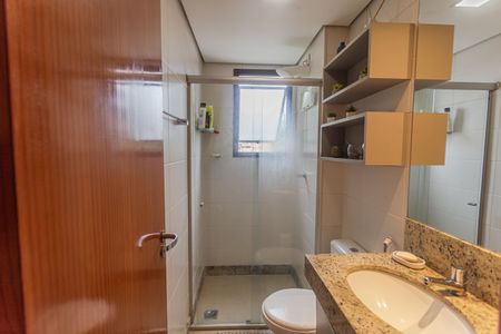 Apartamento à venda com 86m², 3 quartos e 2 vagasBanheiro Social