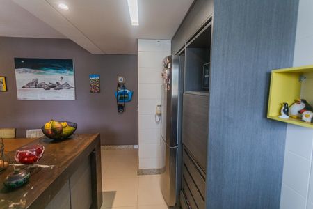 Apartamento à venda com 86m², 3 quartos e 2 vagasCozinha