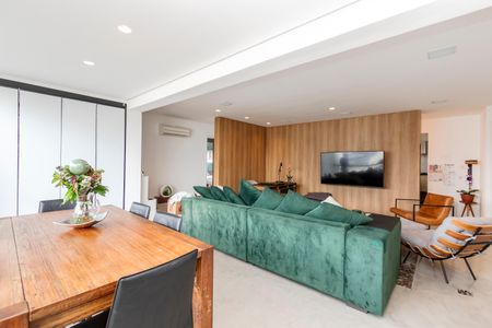 Apartamento para alugar com 129m², 3 quartos e 3 vagasSala