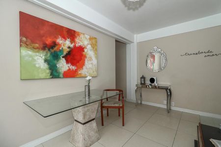 Sala de apartamento à venda com 3 quartos, 86m² em São João, Porto Alegre