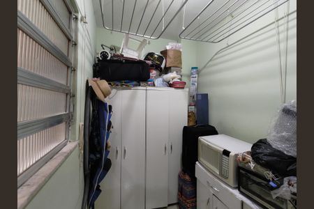 Apartamento à venda com 60m², 2 quartos e sem vaga Apartamento à venda com 60m², 2 quartos e sem vagaQuarto de Serviço