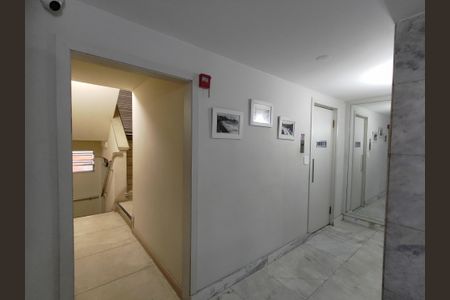 Apartamento à venda com 60m², 2 quartos e sem vaga Apartamento à venda com 60m², 2 quartos e sem vagaFachada e portaria