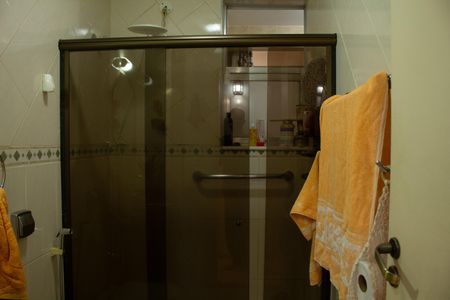 Apartamento à venda com 60m², 2 quartos e sem vaga Apartamento à venda com 60m², 2 quartos e sem vagaBanheiro