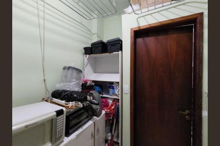 Apartamento à venda com 60m², 2 quartos e sem vaga Apartamento à venda com 60m², 2 quartos e sem vagaQuarto de Serviço