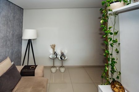 Sala de apartamento para alugar com 3 quartos, 70m² em São João Batista, Belo Horizonte