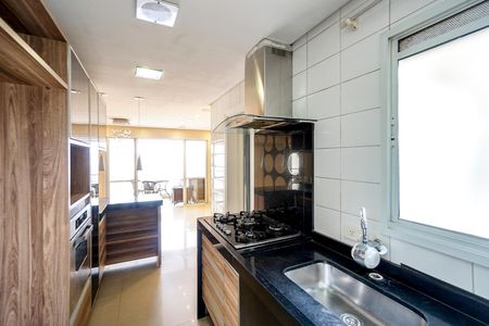 Apartamento à venda com 93m², 2 quartos e 2 vagasCozinha