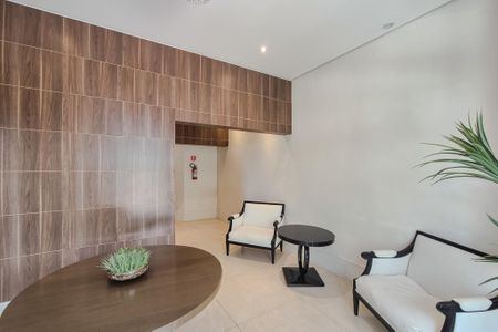 Apartamento para alugar com 71m², 2 quartos e 1 vagaÁrea comum - hall