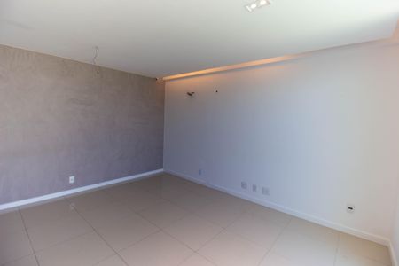 Apartamento à venda com 3 quartos, 190m² em Itaipu, Niterói