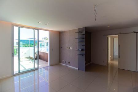 Apartamento à venda com 3 quartos, 190m² em Itaipu, Niterói