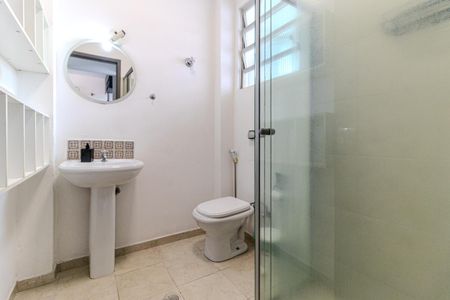 Banheiro de apartamento para alugar com 1 quarto, 51m² em Vila Buarque, São Paulo
