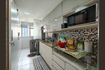 Apartamento à venda com 94m², 3 quartos e 2 vagas Apartamento à venda com 94m², 3 quartos e 2 vagasCozinha