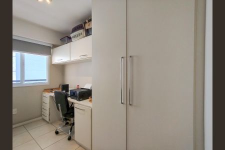 Apartamento à venda com 94m², 3 quartos e 2 vagas Apartamento à venda com 94m², 3 quartos e 2 vagasQuarto 2