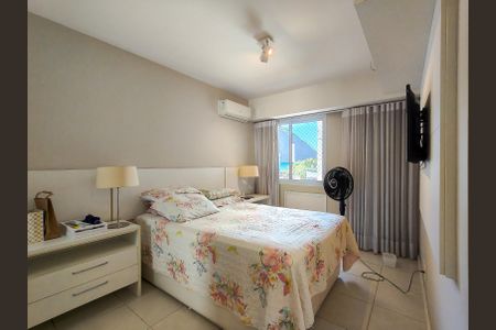 Apartamento à venda com 94m², 3 quartos e 2 vagas Apartamento à venda com 94m², 3 quartos e 2 vagasSuíte