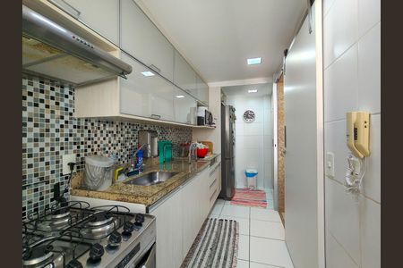 Apartamento à venda com 94m², 3 quartos e 2 vagas Apartamento à venda com 94m², 3 quartos e 2 vagasCozinha