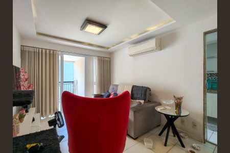 Apartamento à venda com 94m², 3 quartos e 2 vagas Apartamento à venda com 94m², 3 quartos e 2 vagasSala