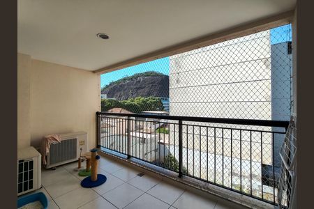 Apartamento à venda com 94m², 3 quartos e 2 vagas Apartamento à venda com 94m², 3 quartos e 2 vagasVaranda da Sala