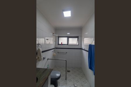 Casa à venda com 235m², 4 quartos e 2 vagasBanheiro