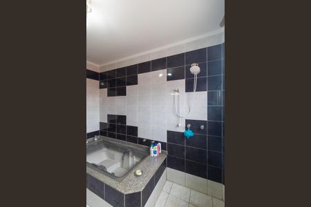 Casa à venda com 235m², 4 quartos e 2 vagasBanheiro da  Suíte 02