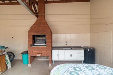 Casa à venda com 235m², 4 quartos e 2 vagasChurrasqueira