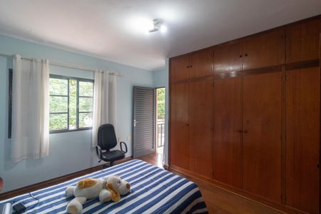 Casa à venda com 235m², 4 quartos e 2 vagasSuíte 01