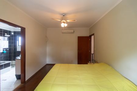 Casa à venda com 235m², 4 quartos e 2 vagas Suíte 02