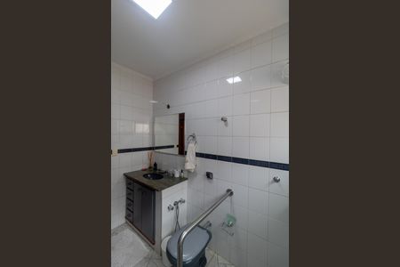 Casa à venda com 235m², 4 quartos e 2 vagasBanheiro
