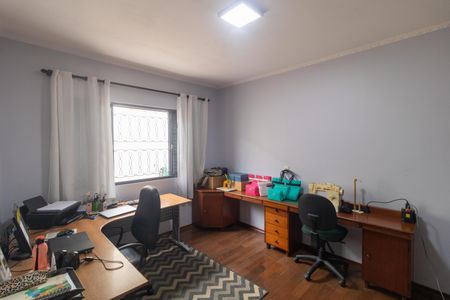 Casa à venda com 235m², 4 quartos e 2 vagasQuarto 01