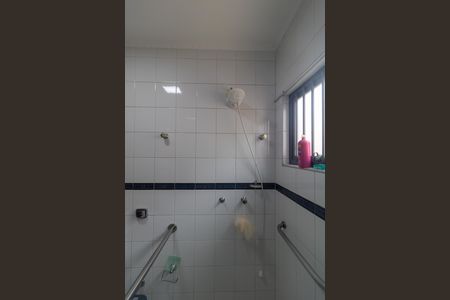 Casa à venda com 235m², 4 quartos e 2 vagasBanheiro