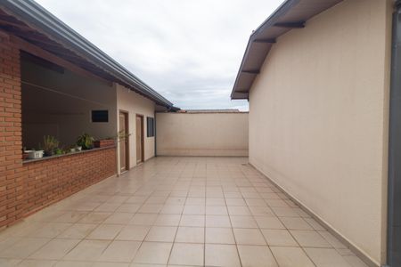 Casa à venda com 235m², 4 quartos e 2 vagasQuintal