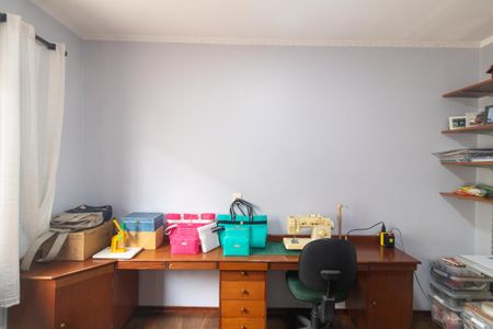 Casa à venda com 235m², 4 quartos e 2 vagasQuarto 01