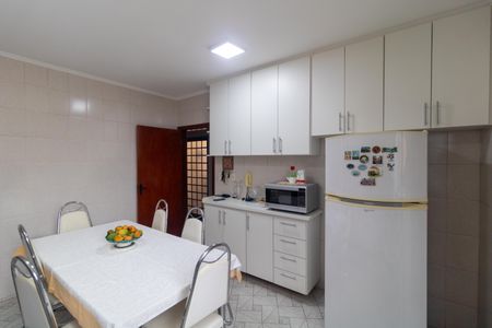 Casa à venda com 235m², 4 quartos e 2 vagasCozinha