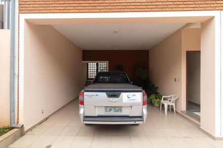 Casa à venda com 235m², 4 quartos e 2 vagasGaragem