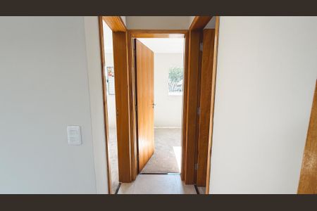 Corredor de apartamento à venda com 3 quartos, 66m² em Água Fria, São Paulo