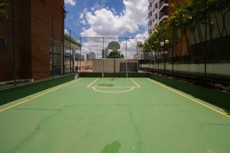 Apartamento para alugar com 183m², 3 quartos e 3 vagas