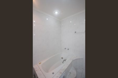 Apartamento para alugar com 183m², 3 quartos e 3 vagas