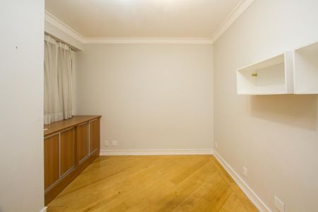 Apartamento para alugar com 183m², 3 quartos e 3 vagas