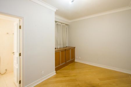 Apartamento para alugar com 183m², 3 quartos e 3 vagas