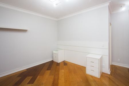 Apartamento para alugar com 183m², 3 quartos e 3 vagas