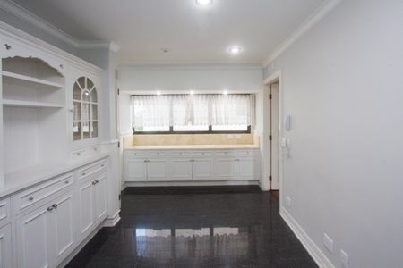 Apartamento para alugar com 183m², 3 quartos e 3 vagas