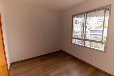 Quarto 1 de apartamento à venda com 2 quartos, 65m² em Icaraí, Niterói
