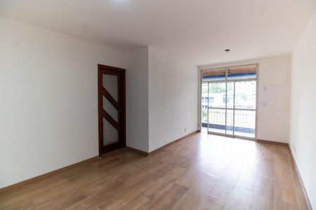 Sala de apartamento à venda com 2 quartos, 65m² em Icaraí, Niterói