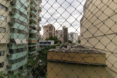 Vista da Sala de apartamento à venda com 2 quartos, 65m² em Icaraí, Niterói