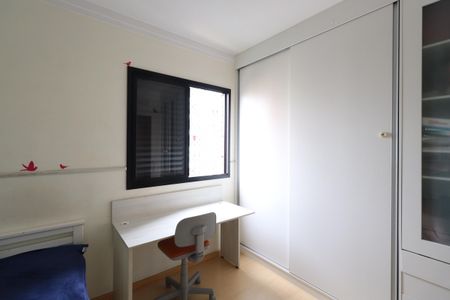 Apartamento à venda com 84m², 3 quartos e 2 vagasQuarto 2